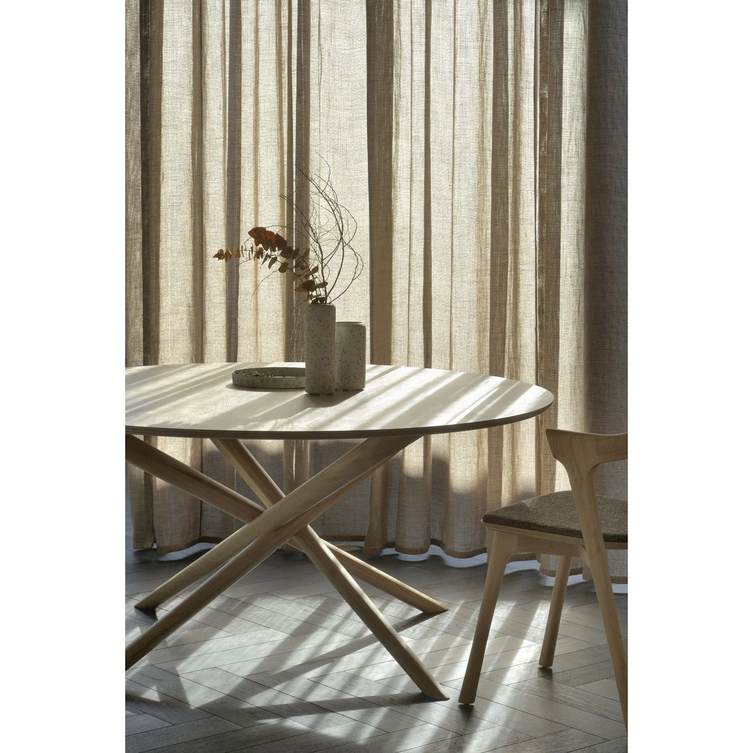 50545 Oak Mikado dining table-01.jpg