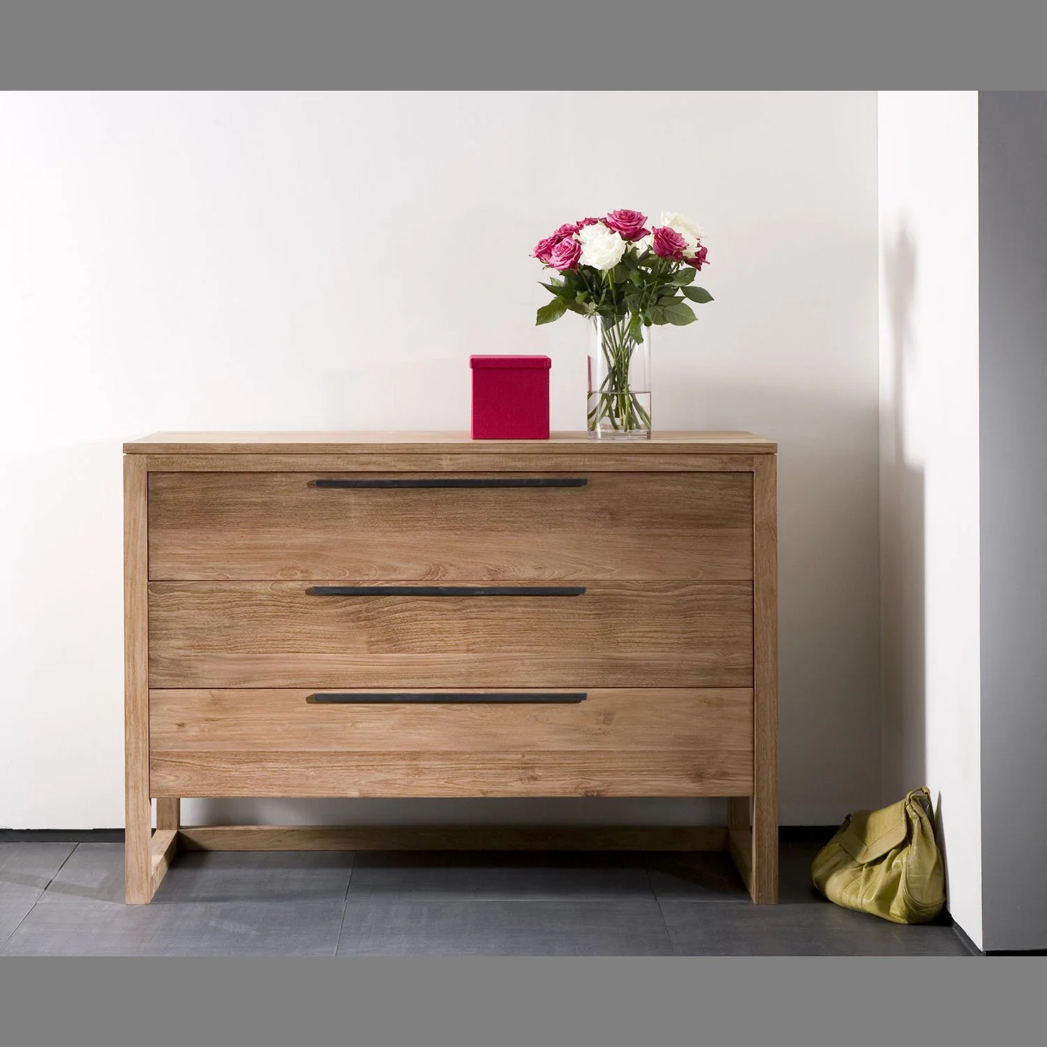 1011125-Ethnicraft-Teak-Kommode-Light-Frame-3-Schubladen-125x50x90_02.jpg