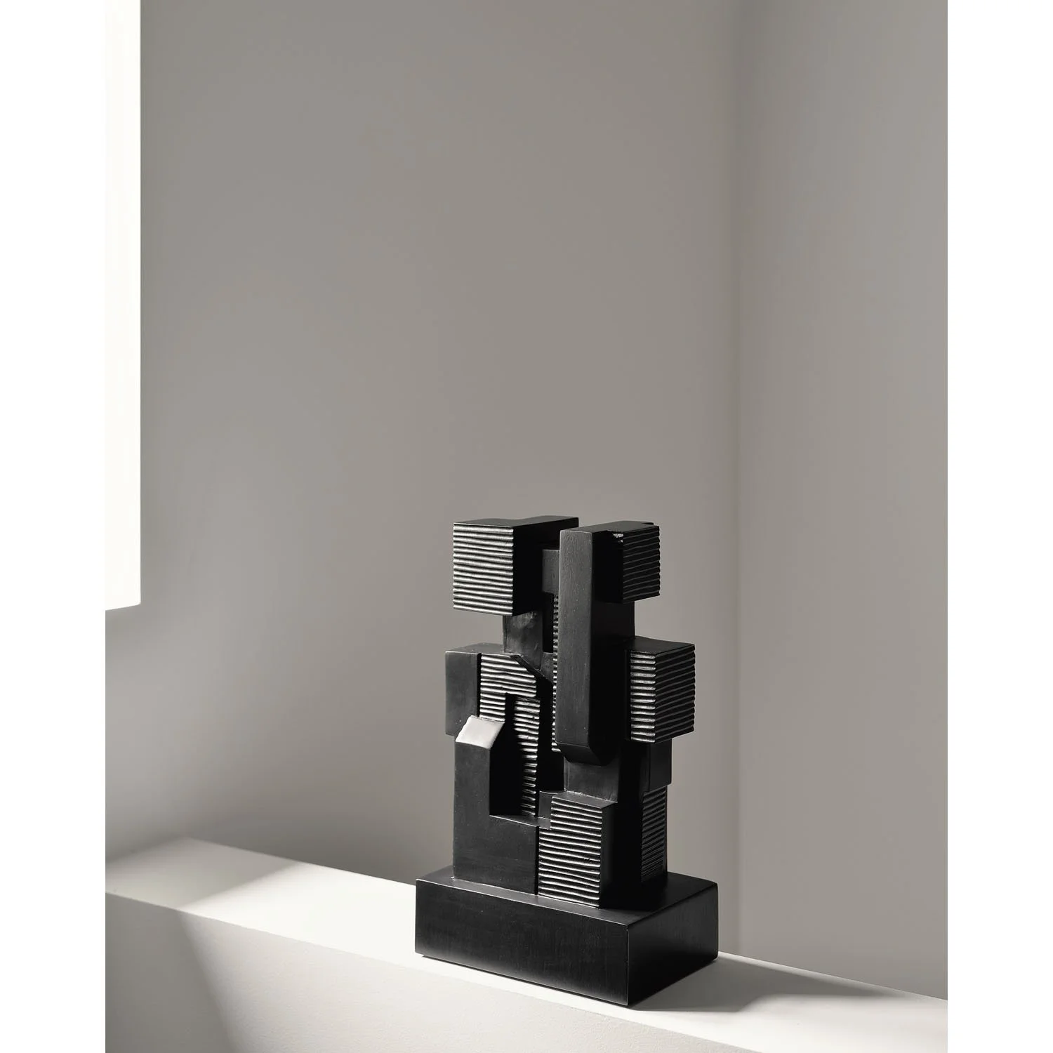29701_Mahogany_black_Block_sculpture_WEB.jpg