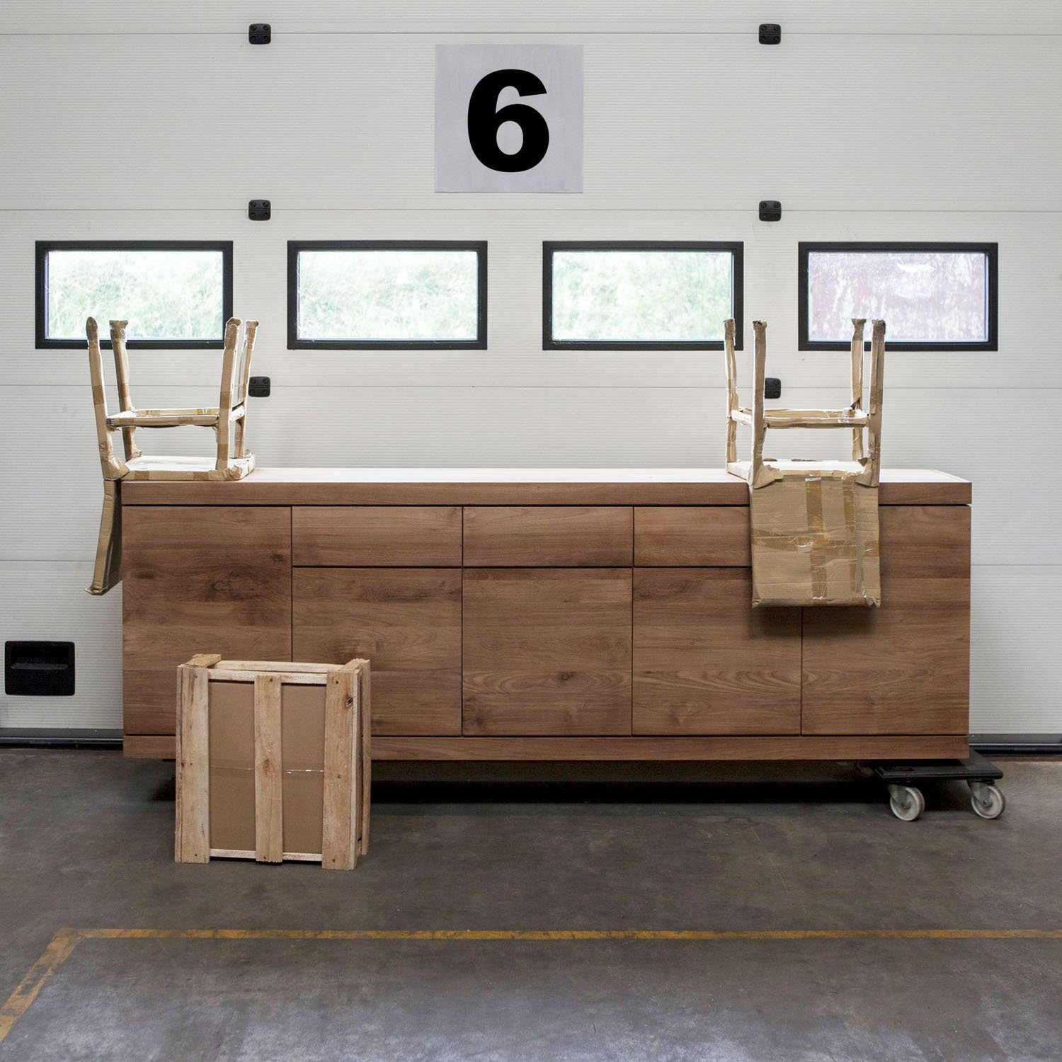 1015331-Ethnicraft-Teak-Sideboard-Burger-5-Türen-3-Schubladen-250X45X85_02.jpg