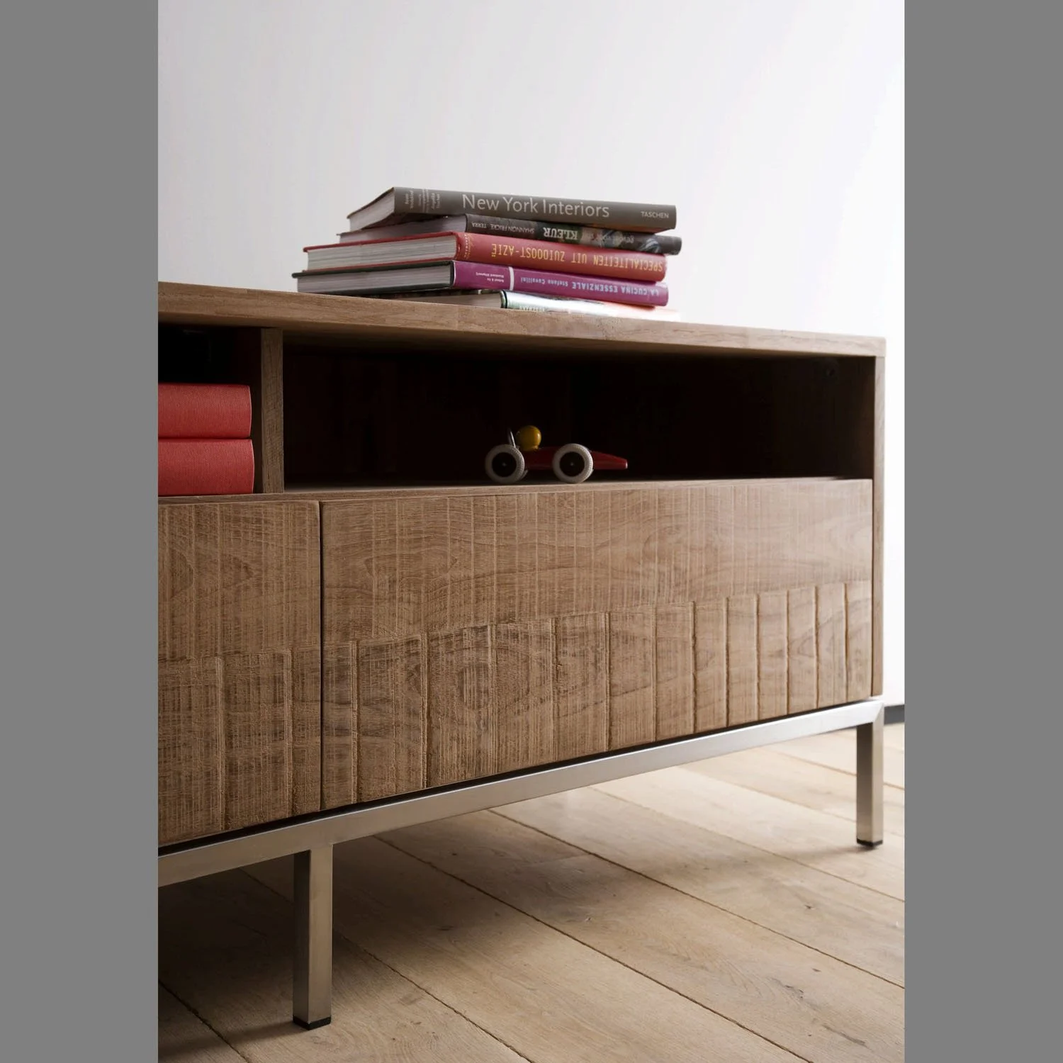 ethnicraft_Teak Rough 15207 detail.jpg