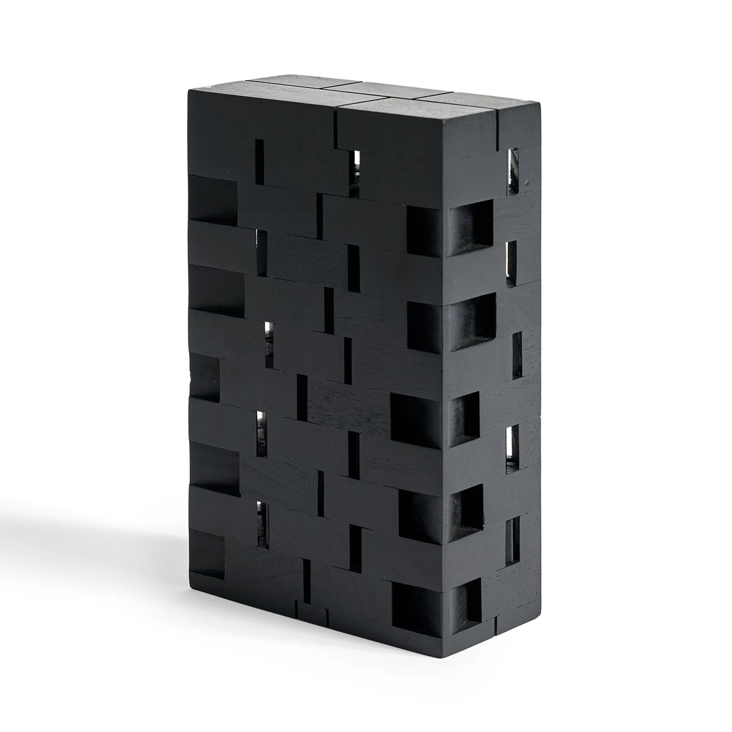 29631_Black_Urban_House_object_mahogany_side01_cut_WEB.jpg