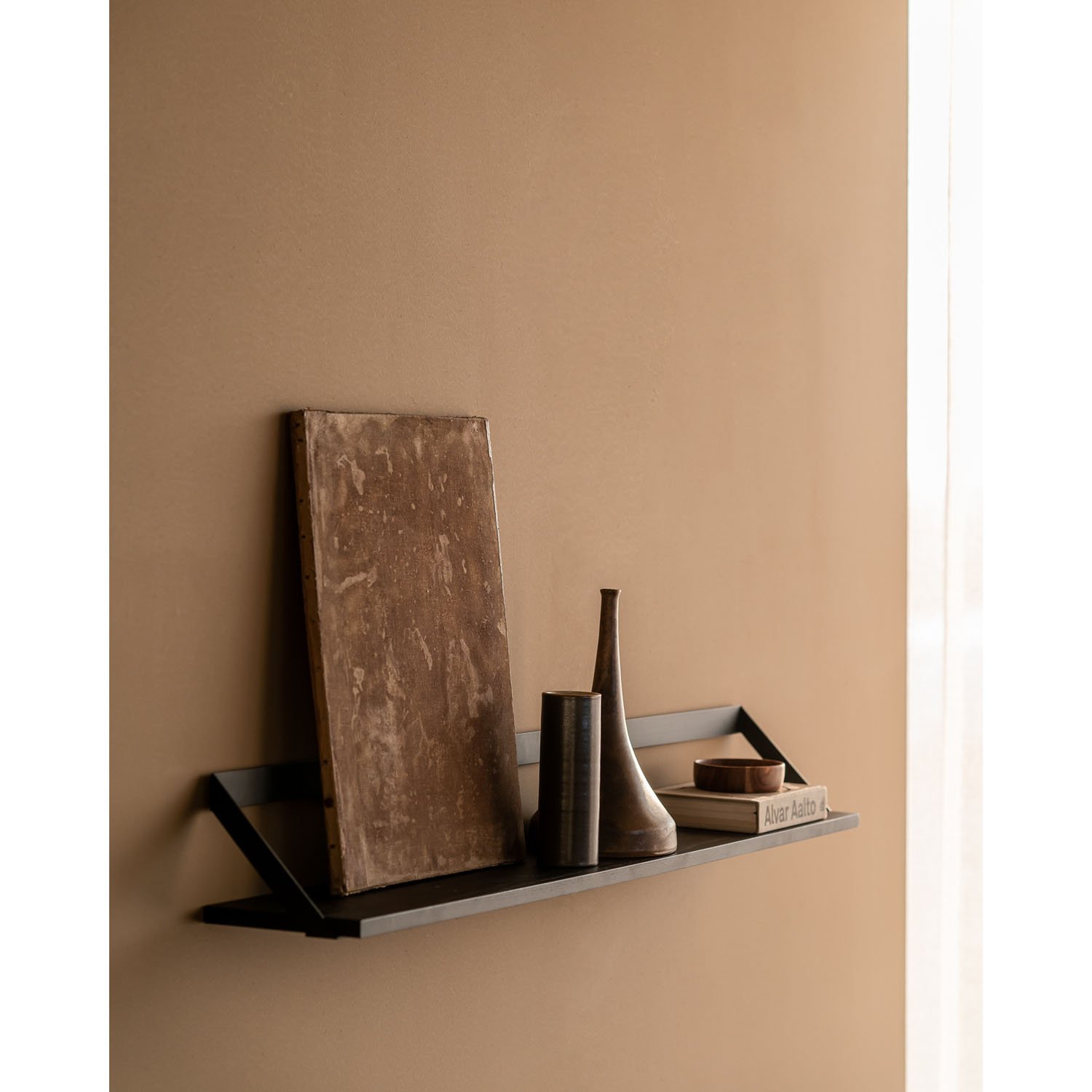 26618_Ribbon_black_shelf_oak_black_2_WEB.jpg