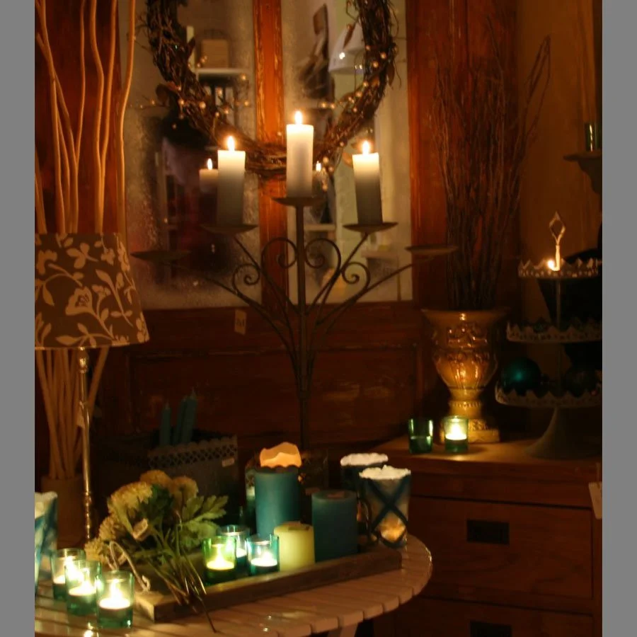 2008-lichterfest-exedra_eingang_im_kerzenschein.jpg
