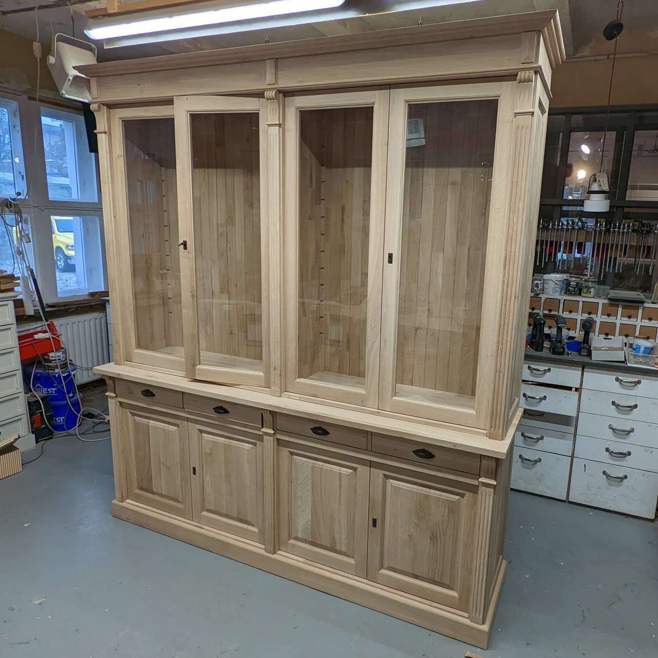 2023-Schrank-beizen-02.jpg