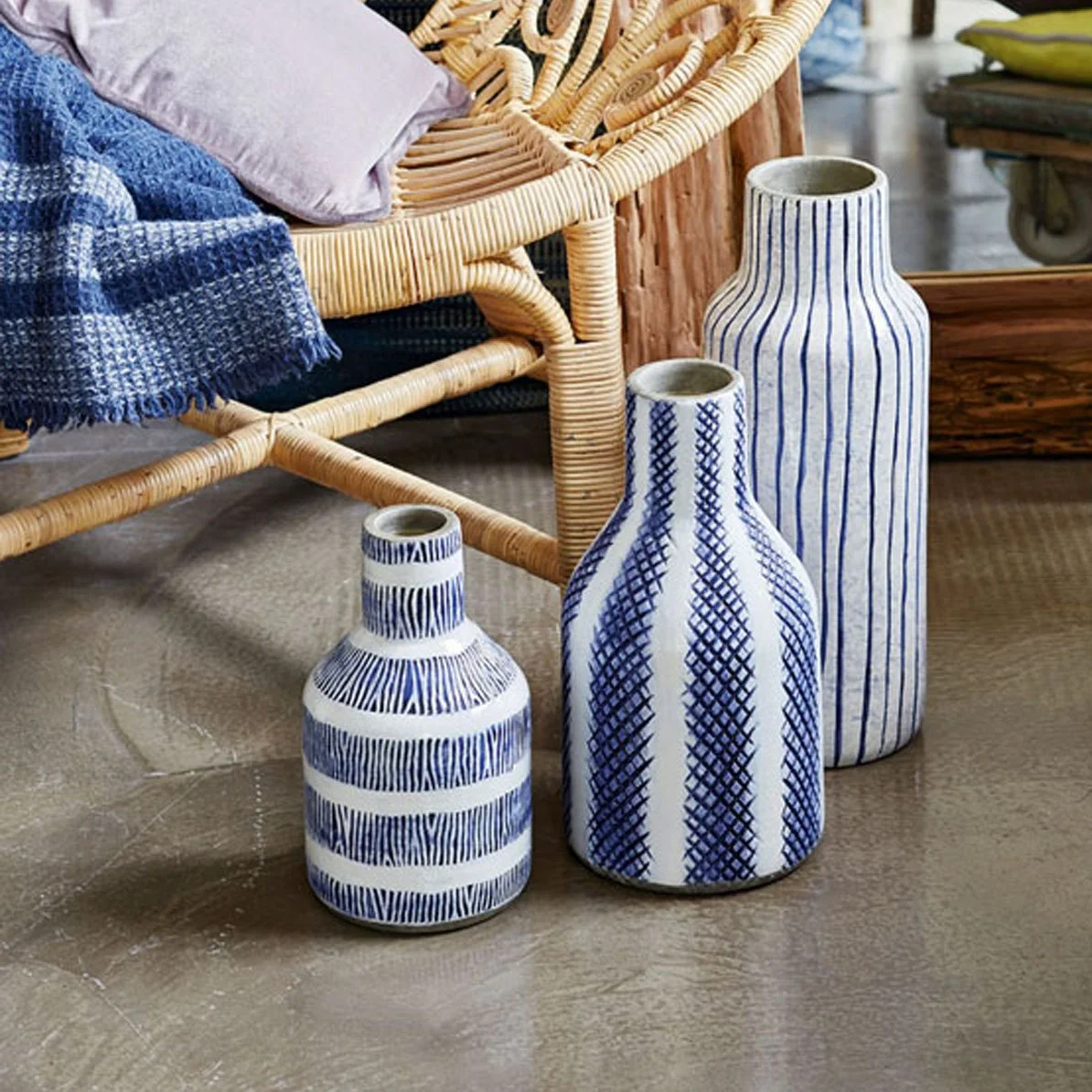 C23586x2-Vase.jpg