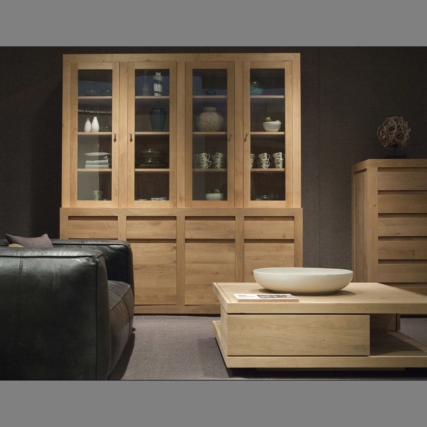 1051072-Ethnicraft-Eiche-Schrank-Aufsatzschrank-Sideboard-Aufsatz-8-Türen-4-Schubladen-200x45x220_02.jpg