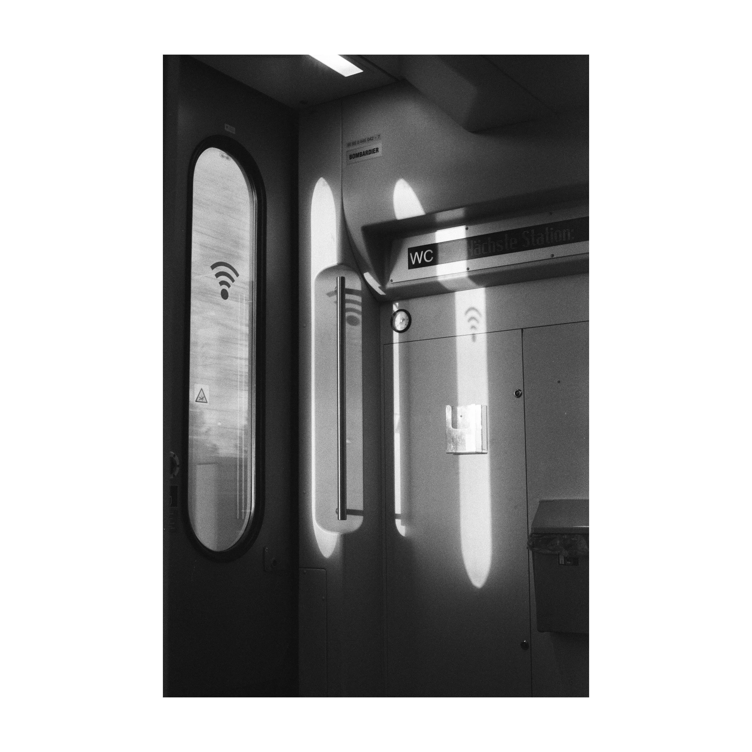 Licht & Schatten, Zug