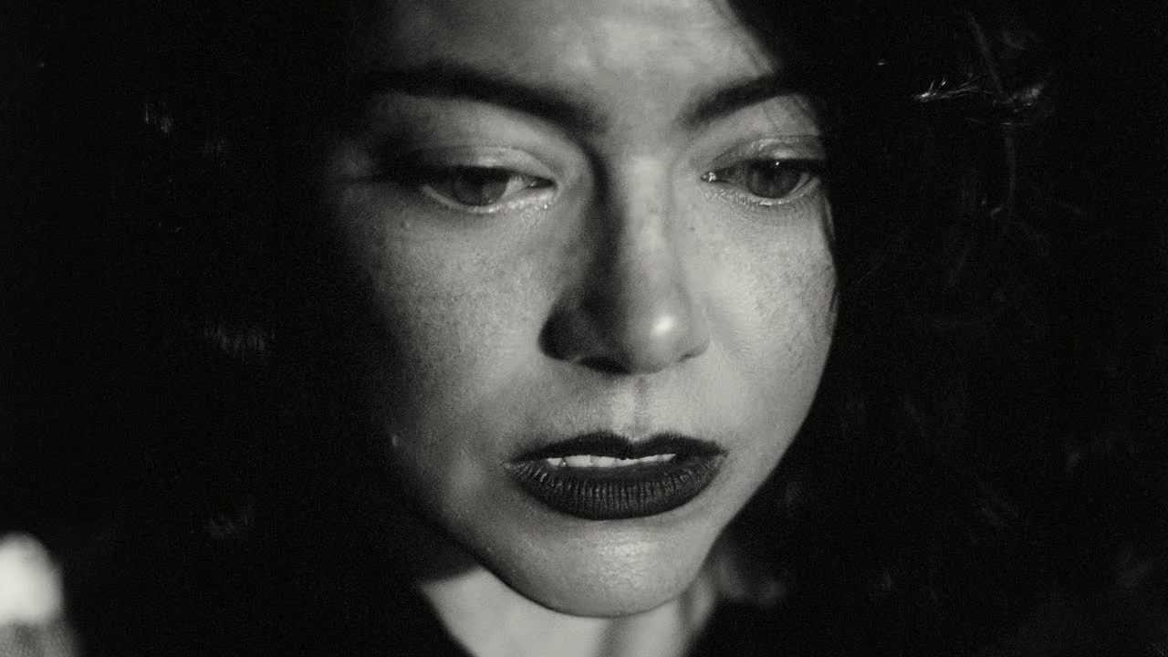 A Reminder Why We Choose Monochrome