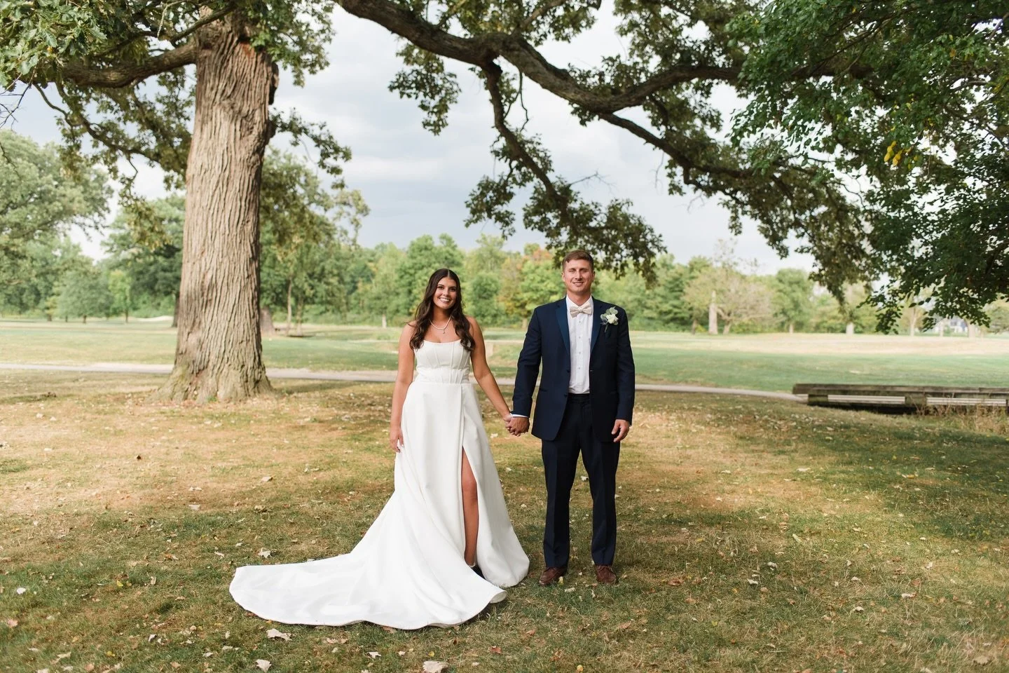 Some of my favorites from Annie + Tim&rsquo;s wedding in September. ✨
⠀⠀⠀⠀⠀⠀⠀⠀⠀
Venue: @golfclubofindiana
Florist: @bokay_florist 
Makeup: @isabelcoonsartistry @blushedbridal 
Hair: @teacherhair 
Catering: @sweetandsavory.catering
Band: @bluewaterkin
