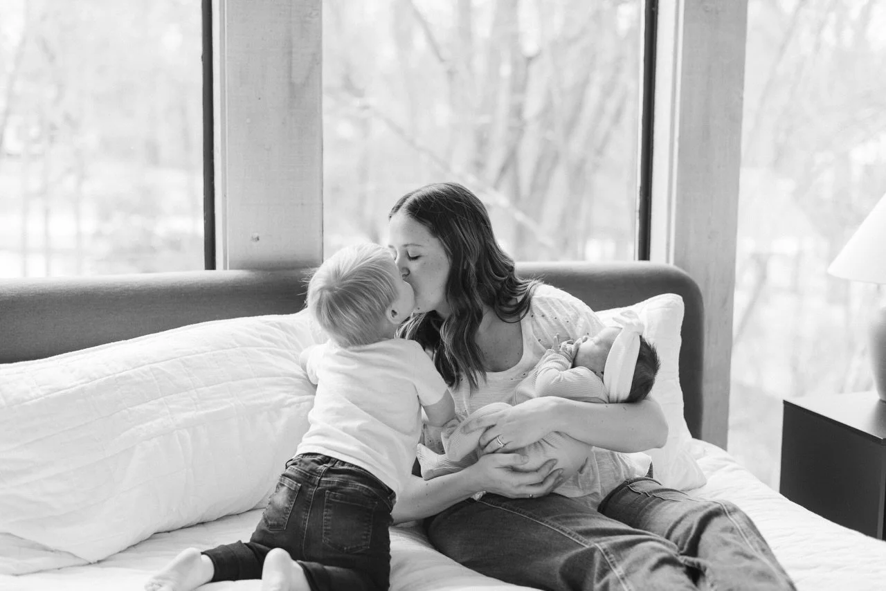 The coziest winter newborn session. ❄️