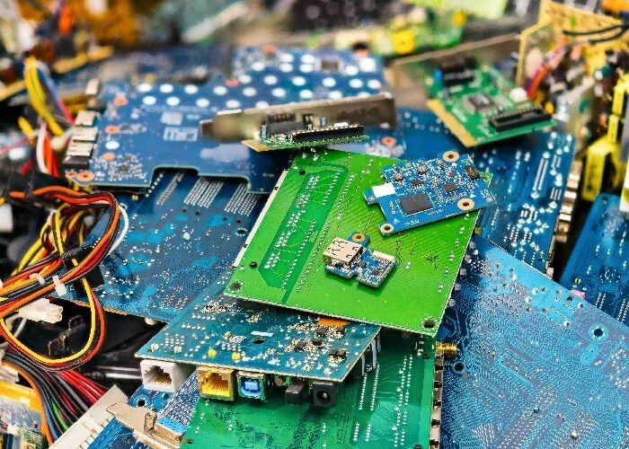 Researchers turn electronics trash into treasure with the help of a dram 