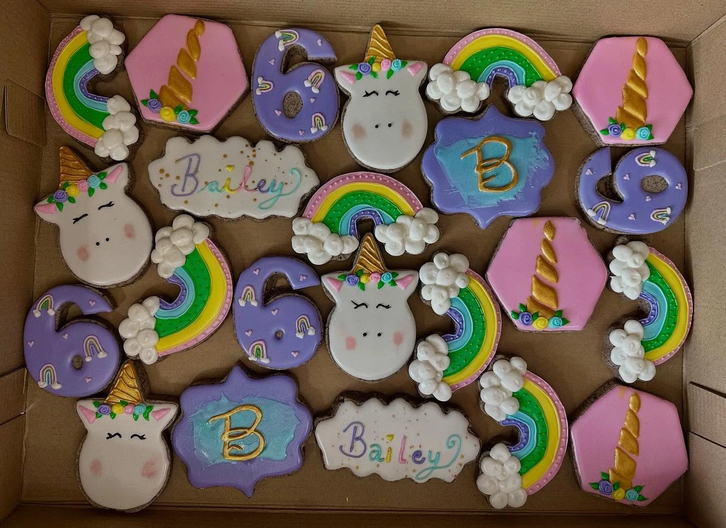 Unicorn &amp; rainbow cookies