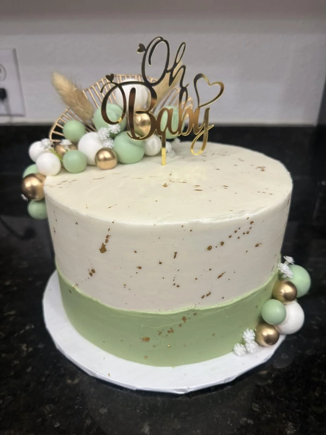 Single-Tier Round Cake