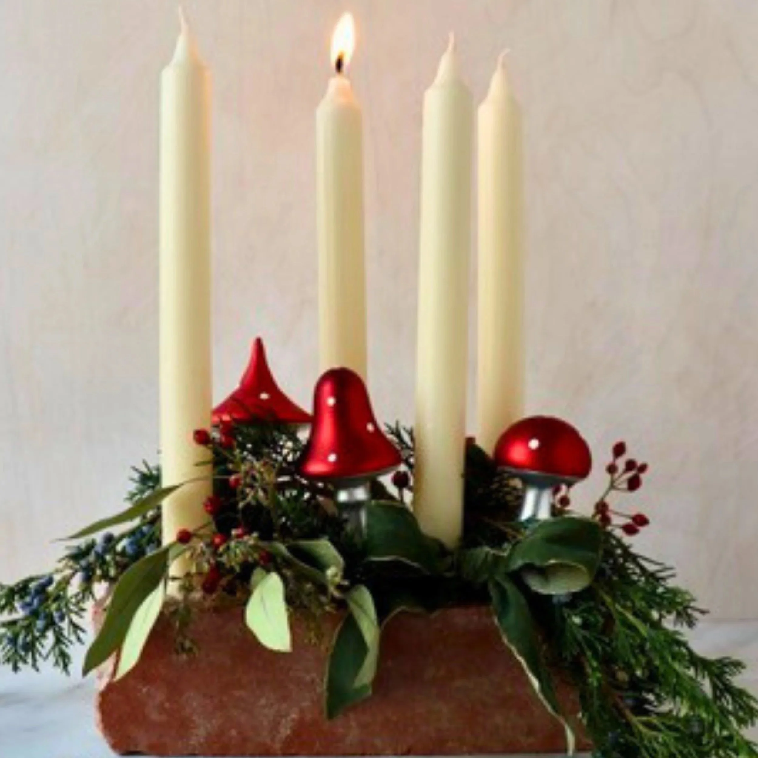 ADVENT ARRANGEMENT WITH REPURPOSED BRICK