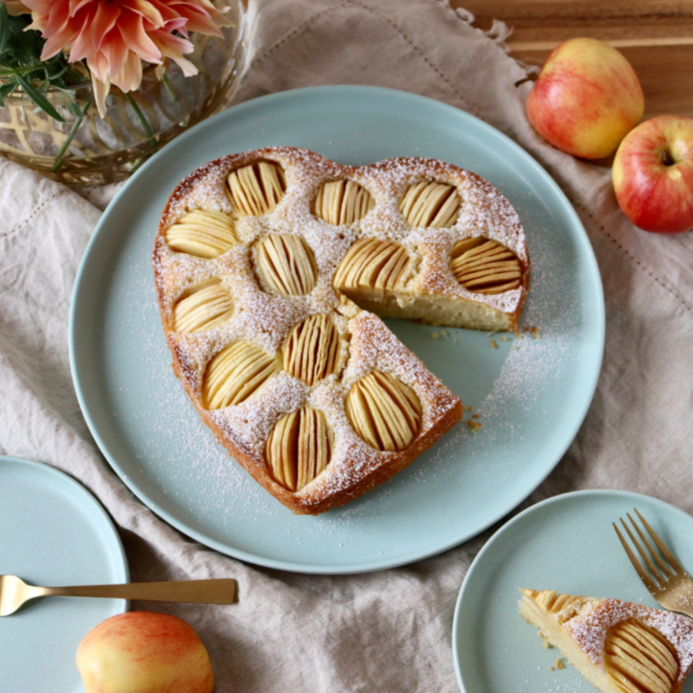 GERMAN APPLE CAKE - VERSUNKENER APFELKUCHEN