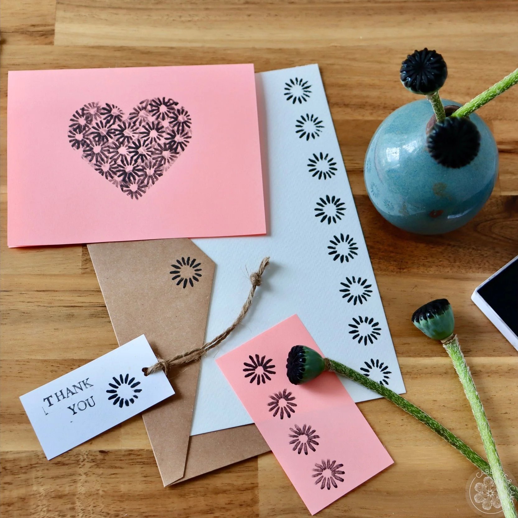 DIY POPPY SEED HEAD PRINTS