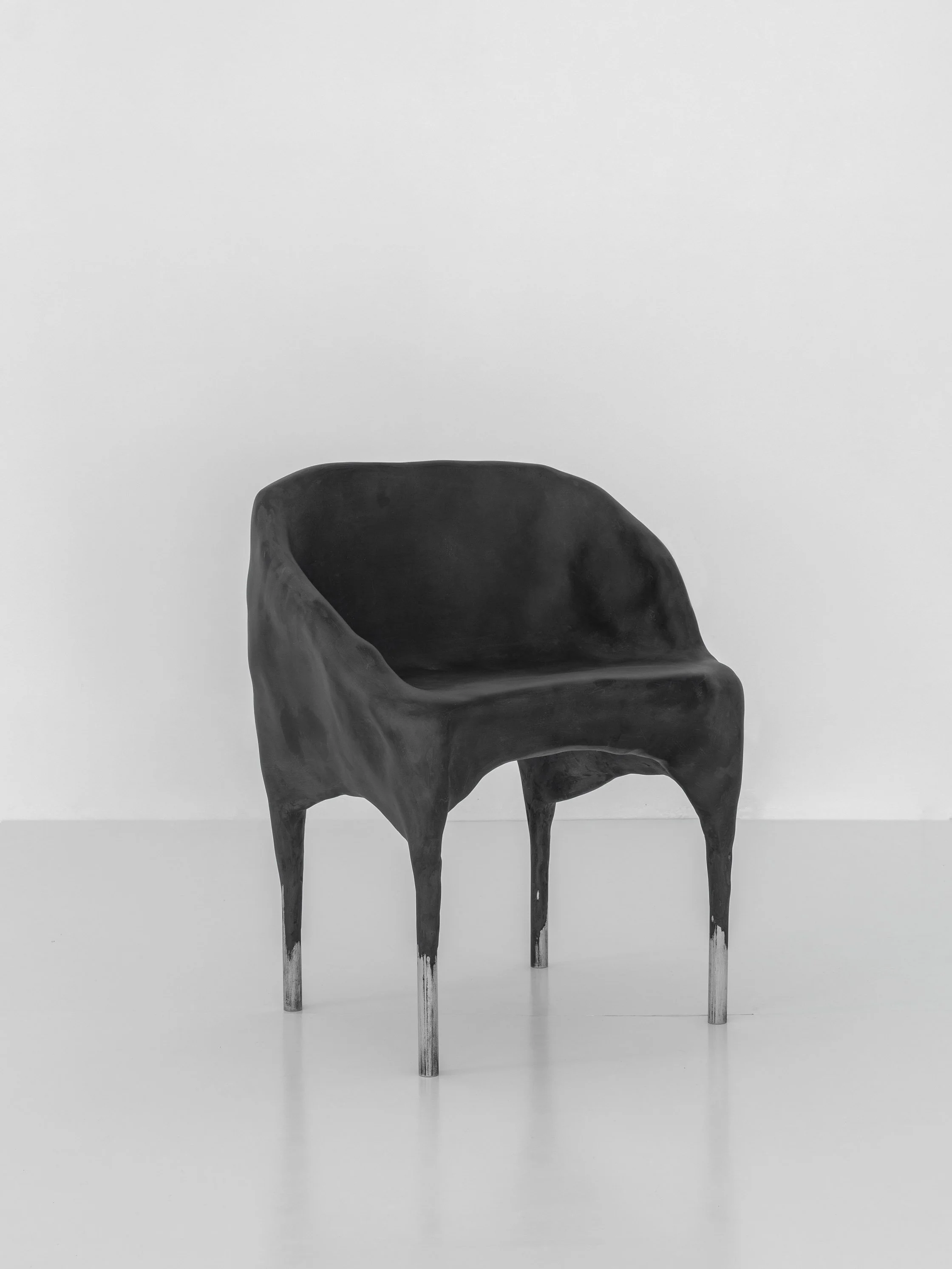 SL•Obsidian•Chair•OE (3).jpg