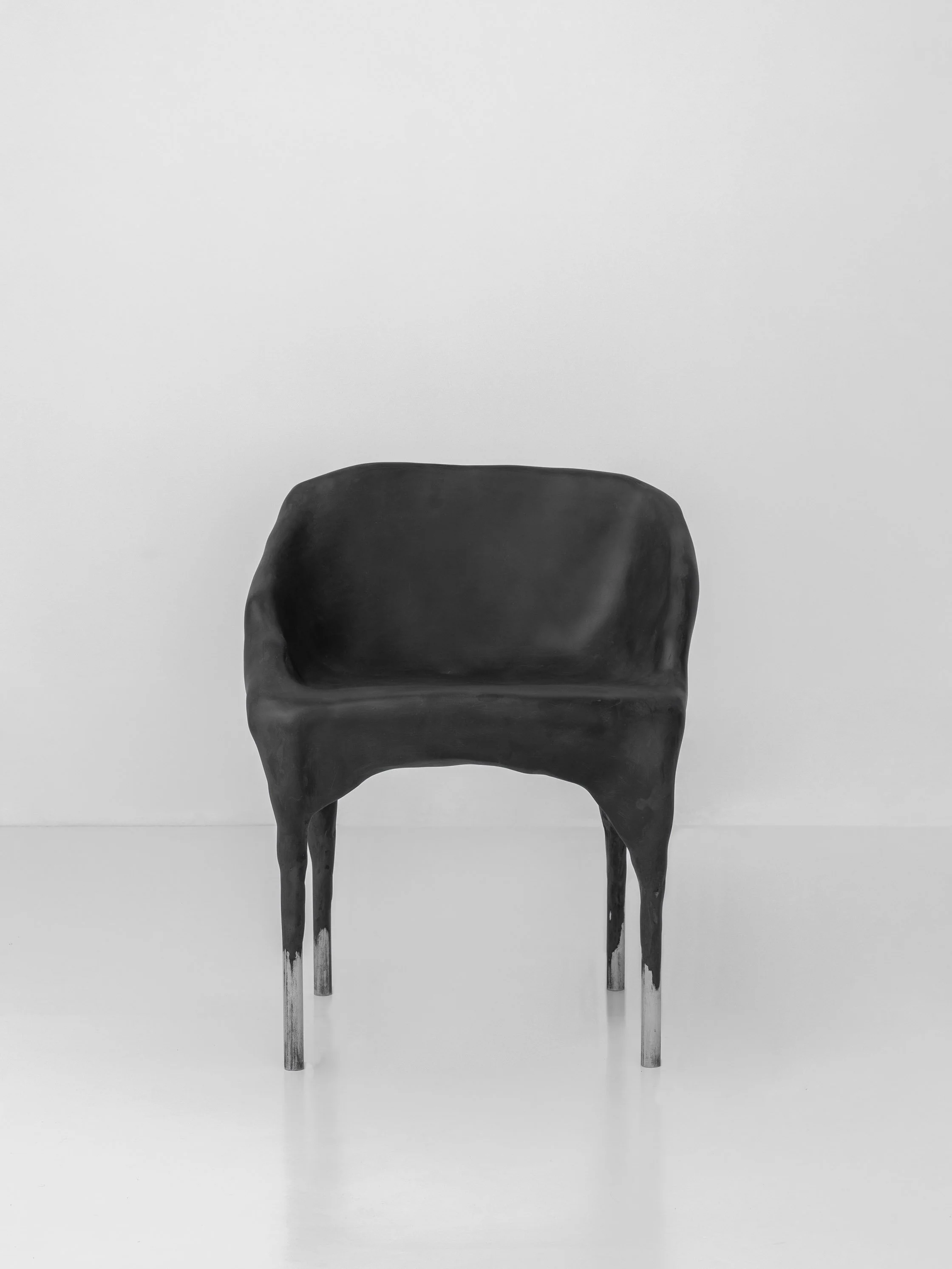 SL•Obsidian•Chair•OE (2).jpg