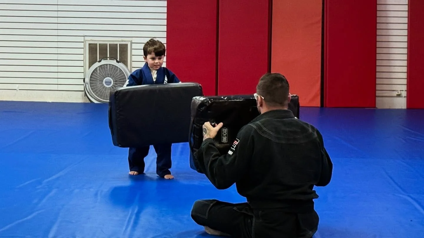 Crash test dummies - letting our 2-4 year olds learn in a fun way to cross the barrier of learning to be aggressive. #kidsjiujitsu #jiujitsukids #bjj