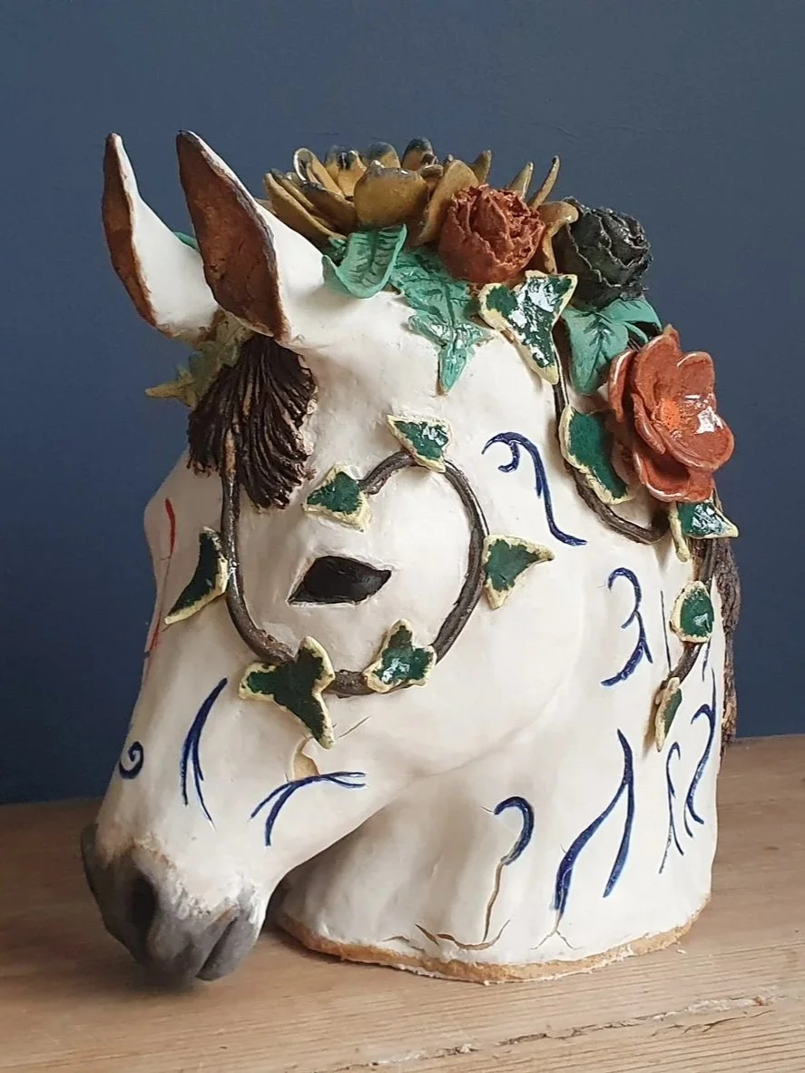 Horse+and+Flowers.jpg