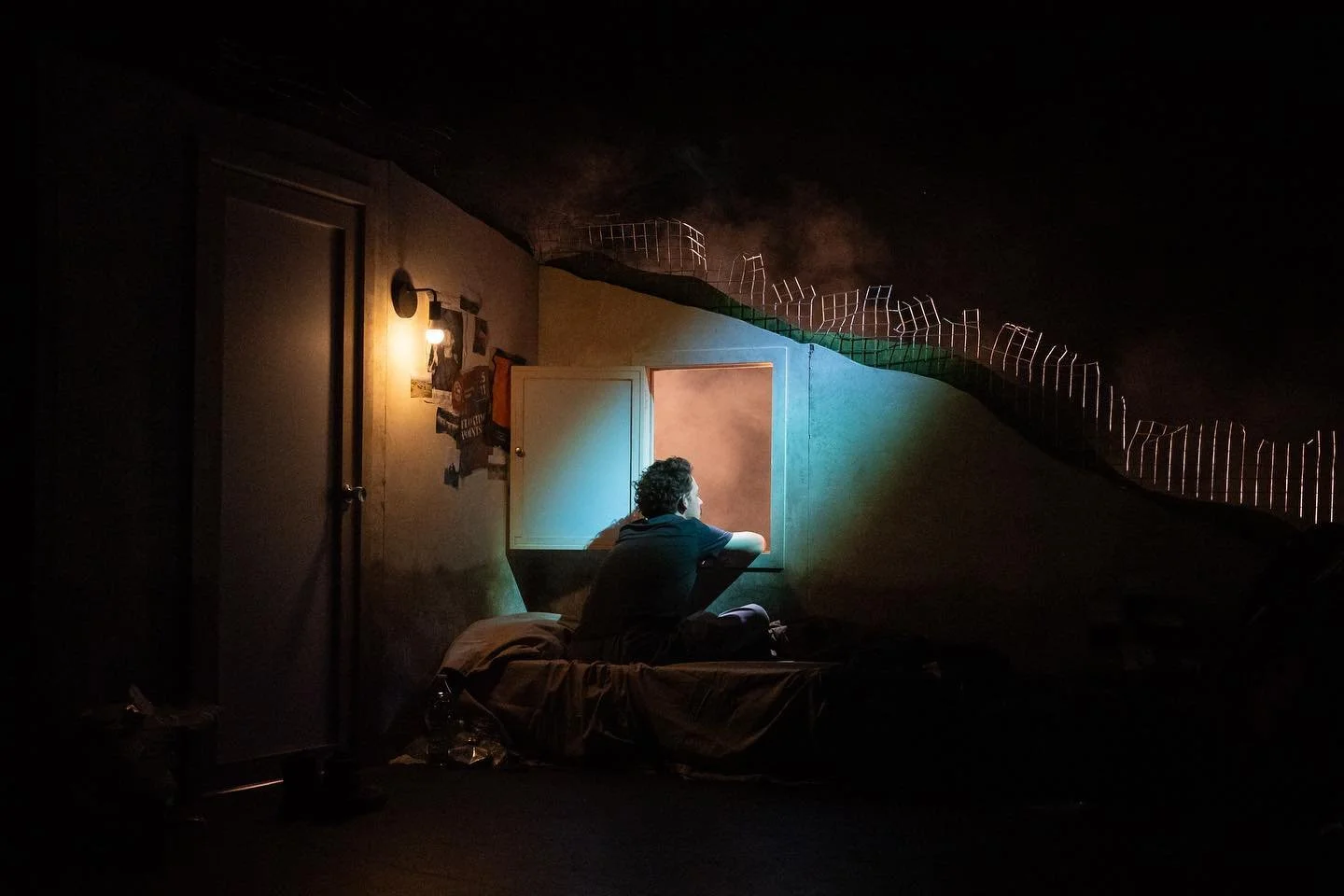 Sunny Side, created by Northern Rascals, Sam Ford and Anna Holmes.
@northernrascals 

Picture by Elly Welford @ellywelphotography 

Dancer: Soul Roberts
@soulroberts1 

Set design: Caitlin Mawhinney