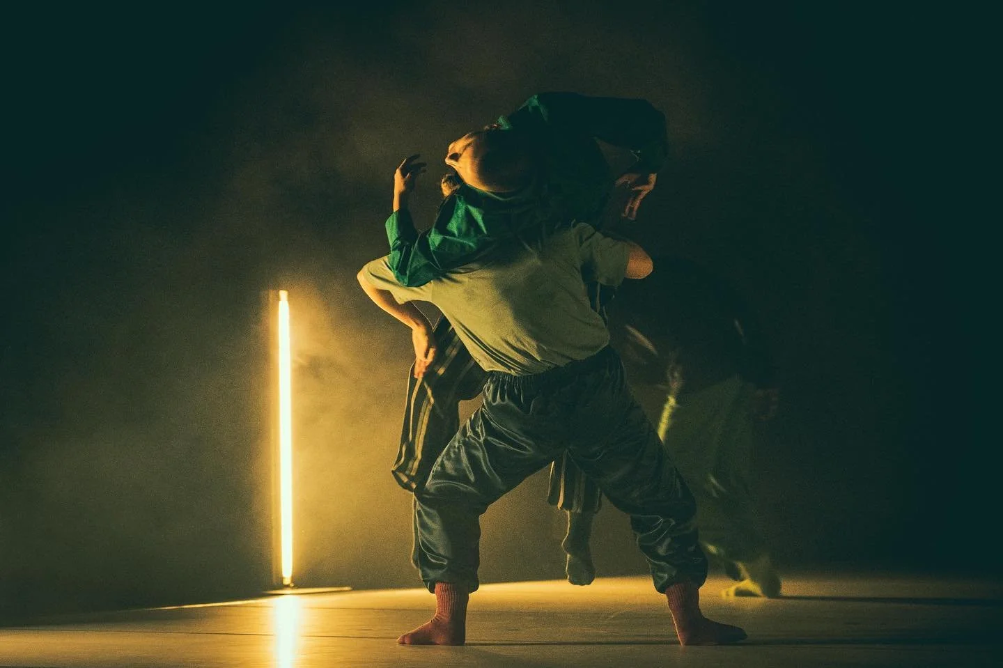 Dawn and Day, choreographed by @sitaostheimer for @tanzkassel 

Photo by @machma.machma