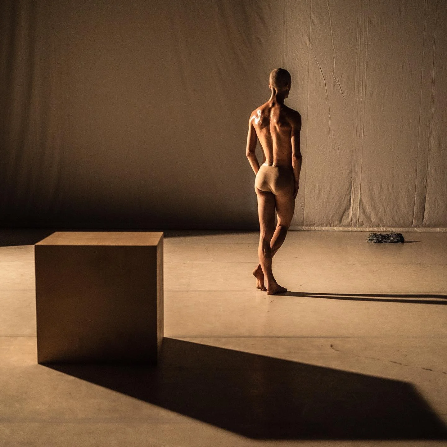 HOME

Created and performed by Sebastian Abarbanell @sebastian.abarbanell . Photo by Sara Herrlander @bigbusinessmonkey