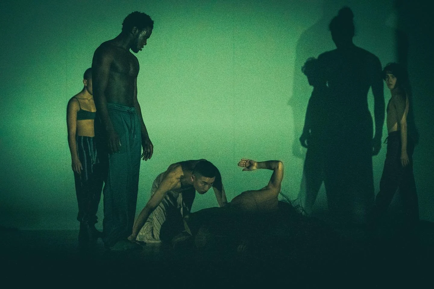 Dawn and Day, choreographed by @sitaostheimer for @tanzkassel 

Photo by @machma.machma