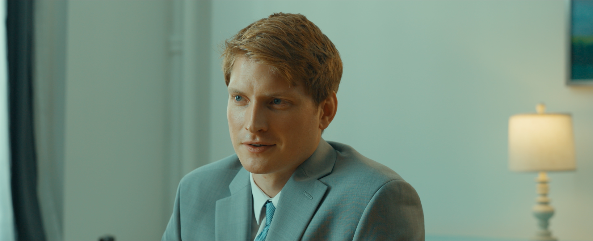 Cooper answers a question posed by Middleman