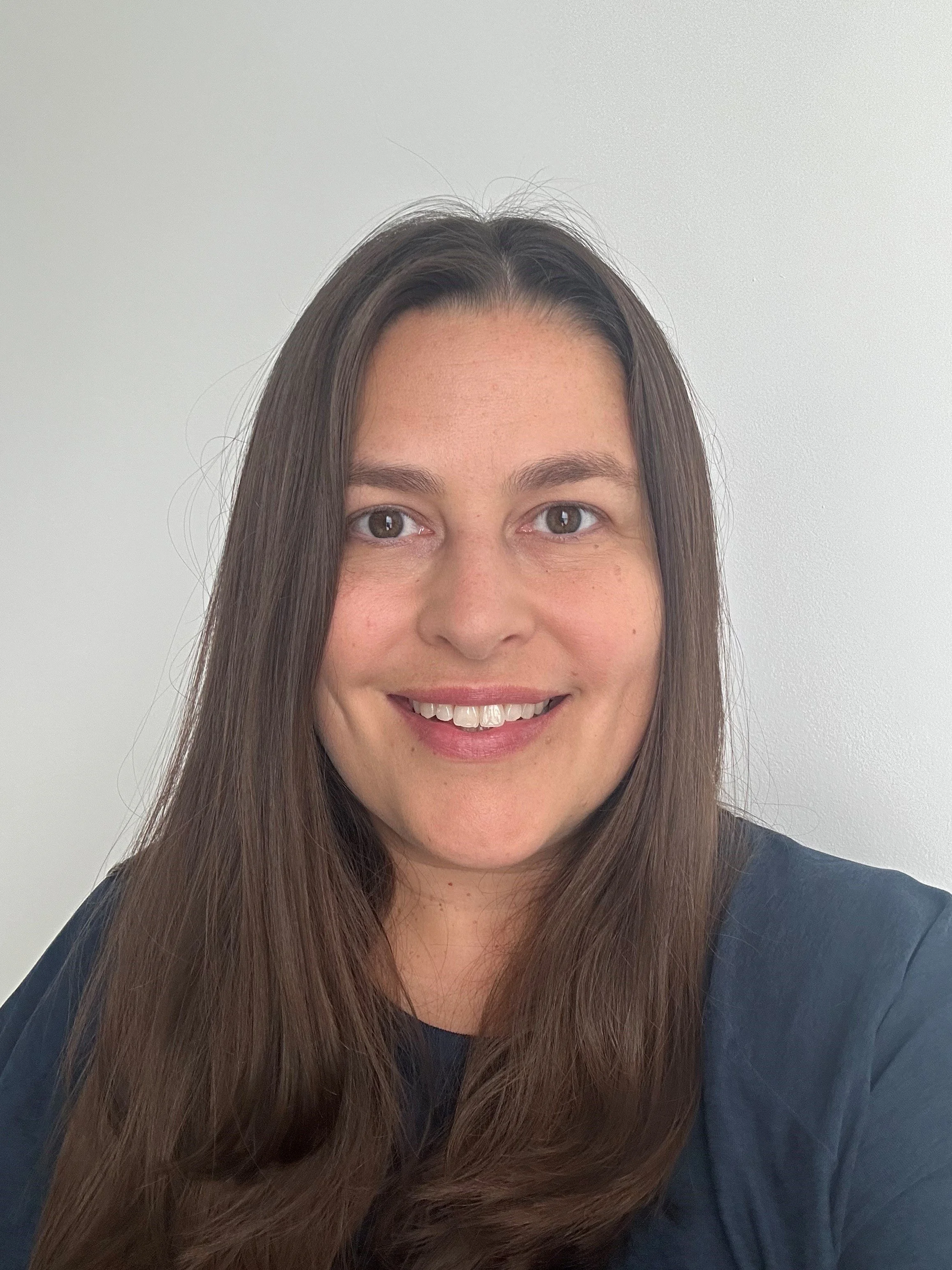 Steph Lietz ID photo original.jpg