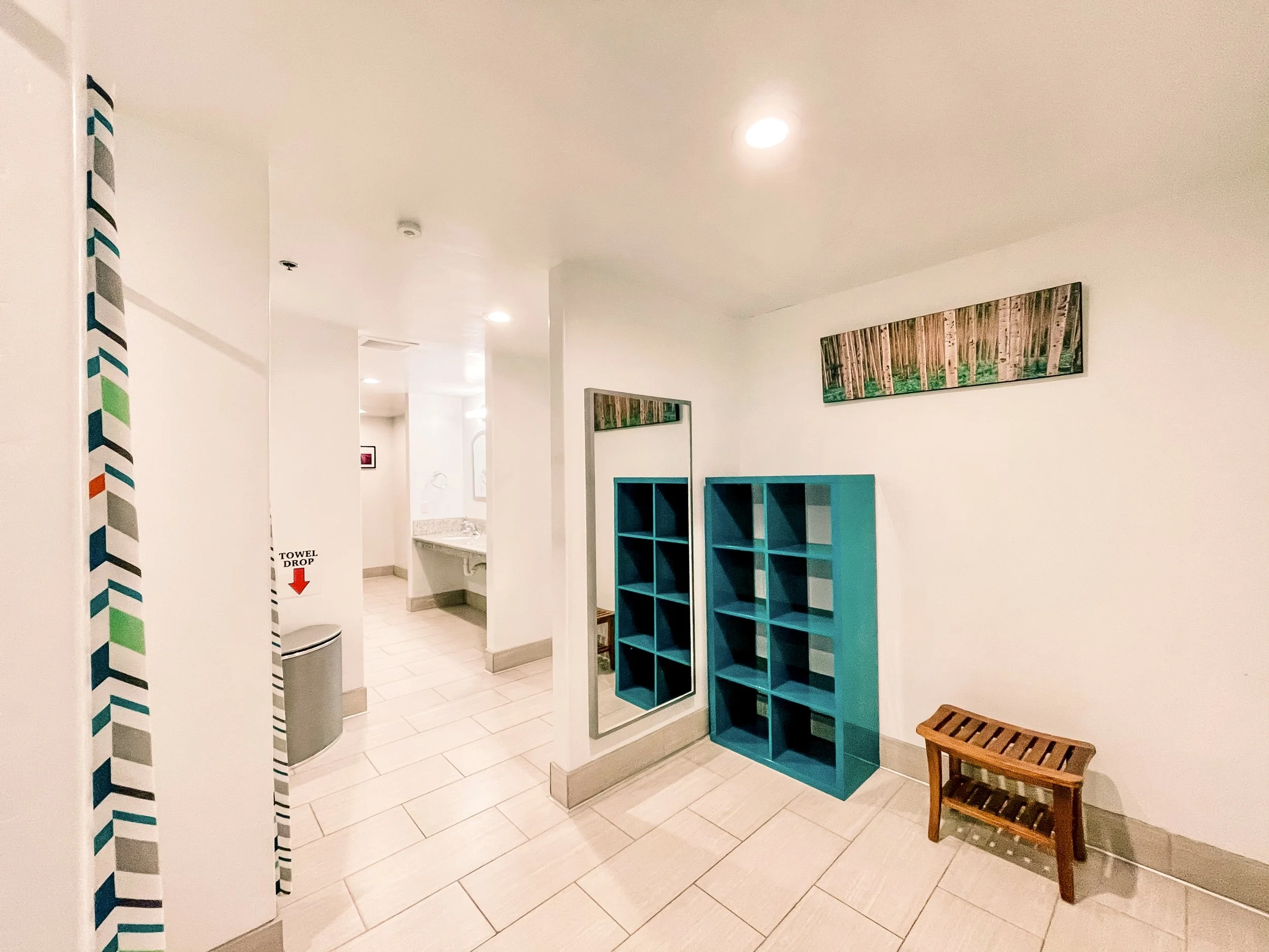 38 Ladies Room #3.jpg