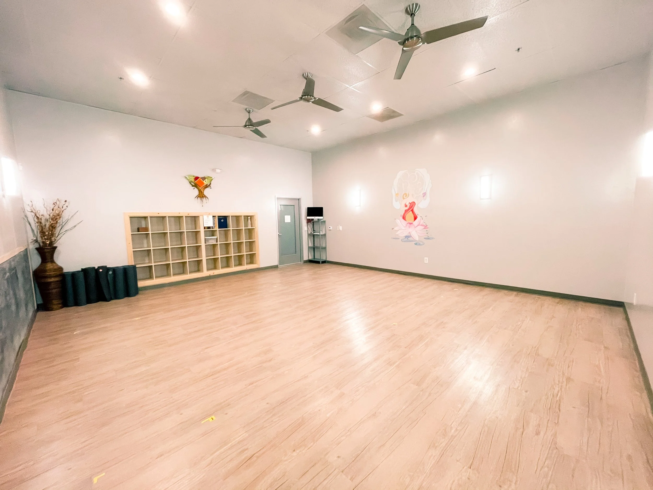 26 Love Big Room 2.jpg