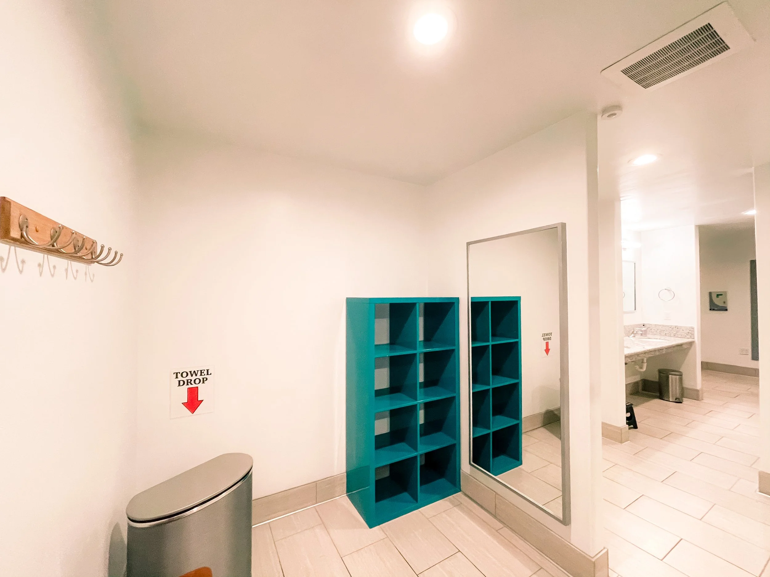 42 Mens Room 3.jpg