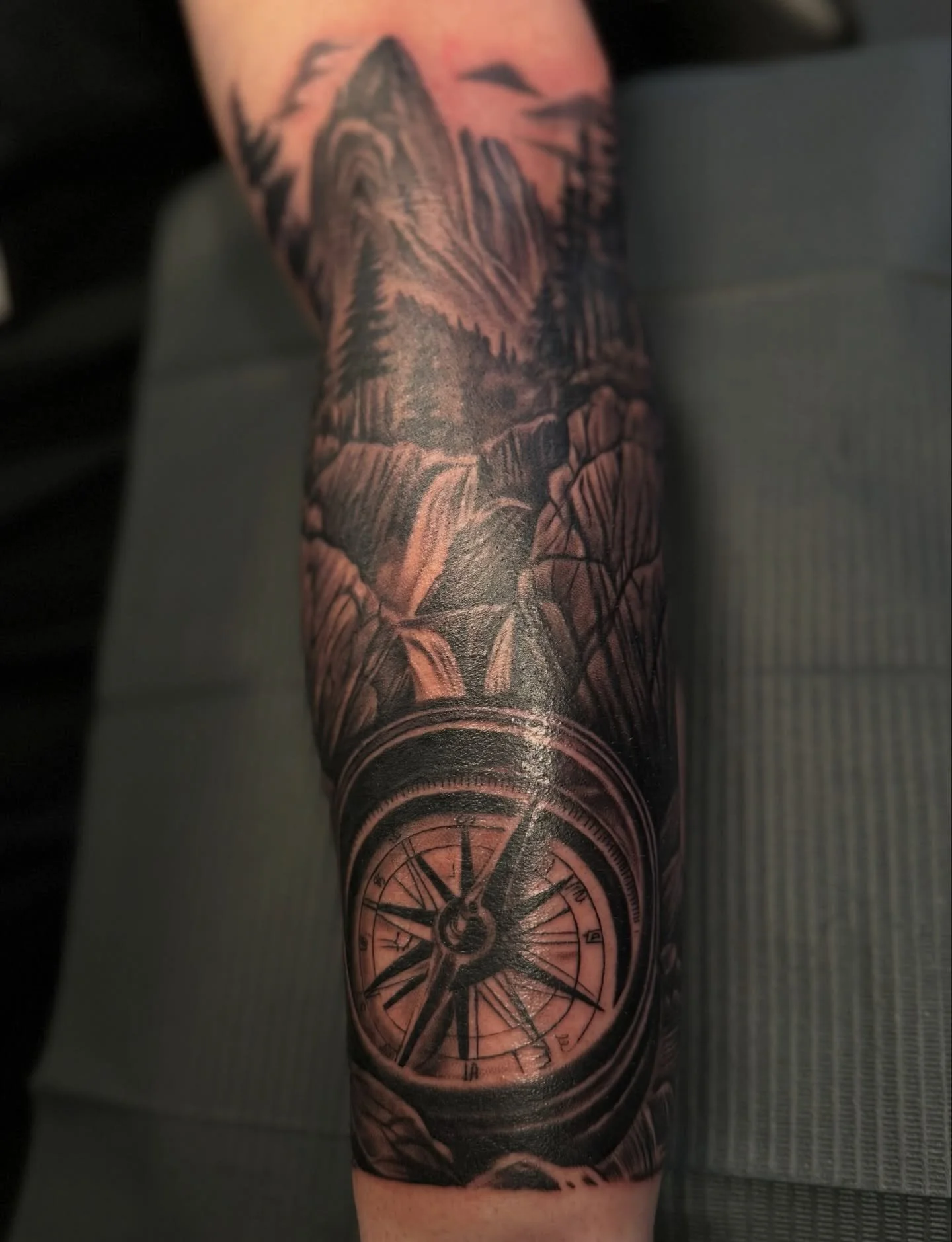 🖤 @79tattoo__ 
#79tattoo__ #tattoo #ink 
#dmvtattoos #dmvtattooartist