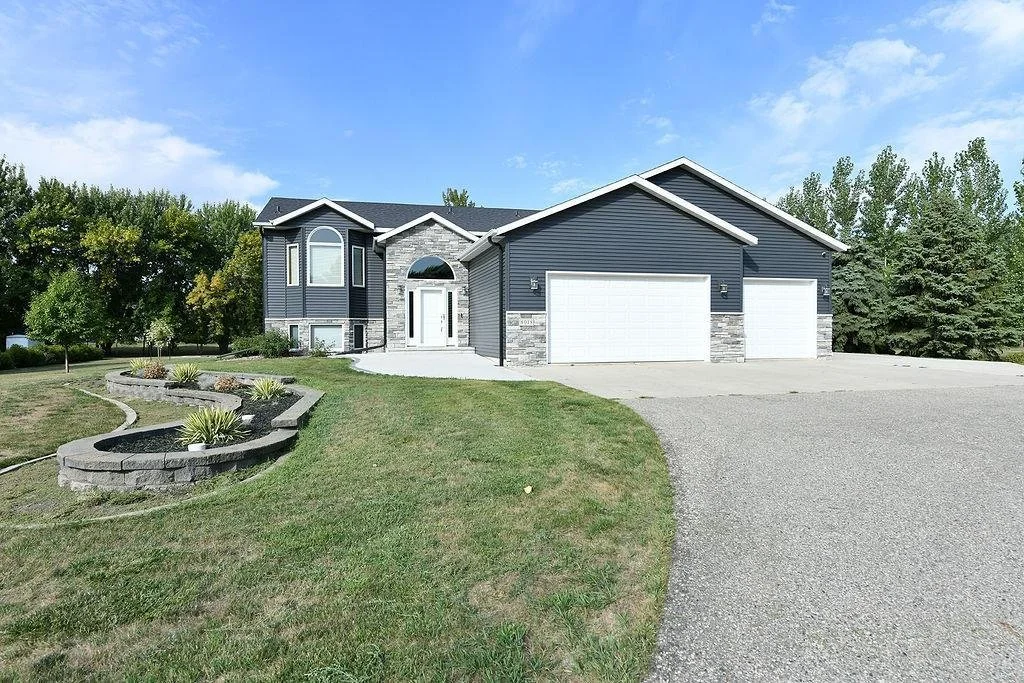 8018 Aquarius Drive Exterior TaraFontaineRealtor.jpeg