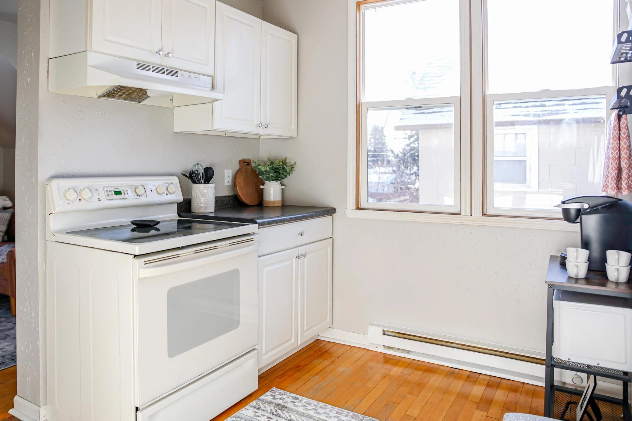 727 3rd Fargo Kitchen02 TaraFontaineRealtor.jpg