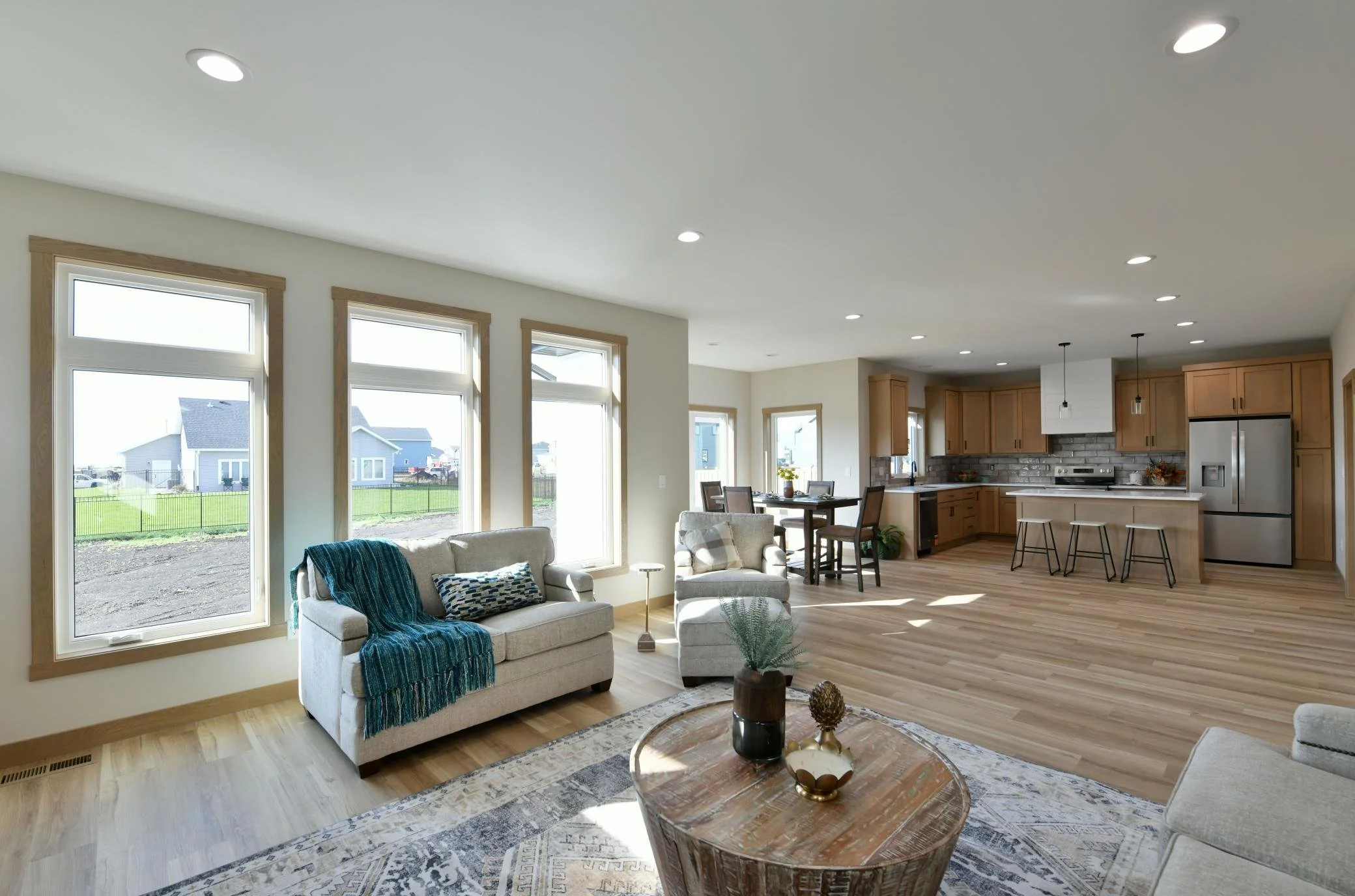 3154ArcherPl LivingArea04 TaraFontaineRealtor.jpg