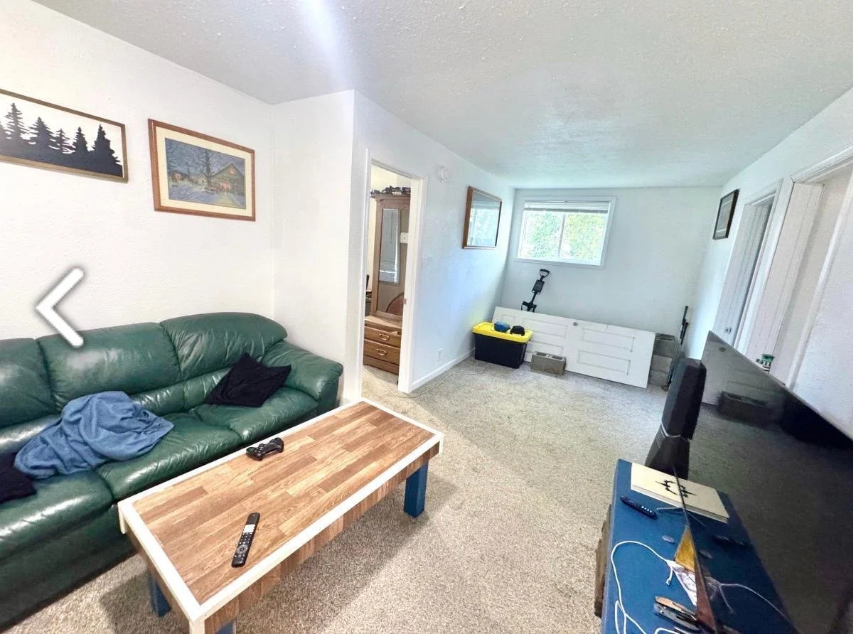 727 3rd Fargo LivingArea TaraFontaineRealtor.jpg