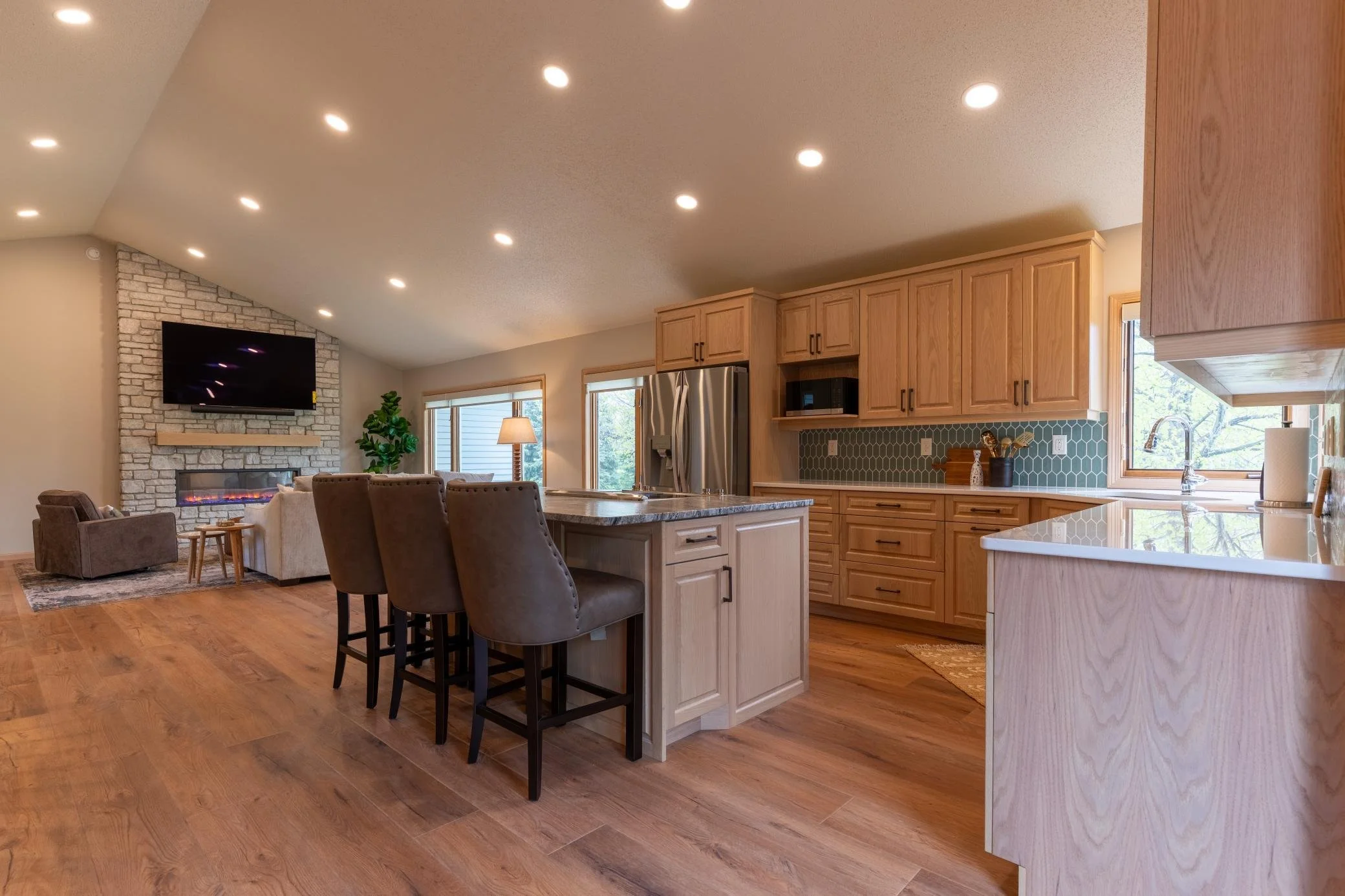 2541 S 26 Fargo Kitchen01 TaraFontaineRealtor.jpg
