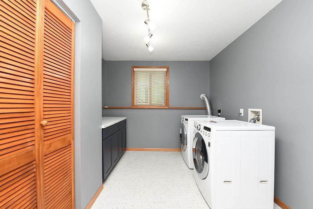 8018 Aquarius Drive LaundryTaraFontaineRealtor.jpeg