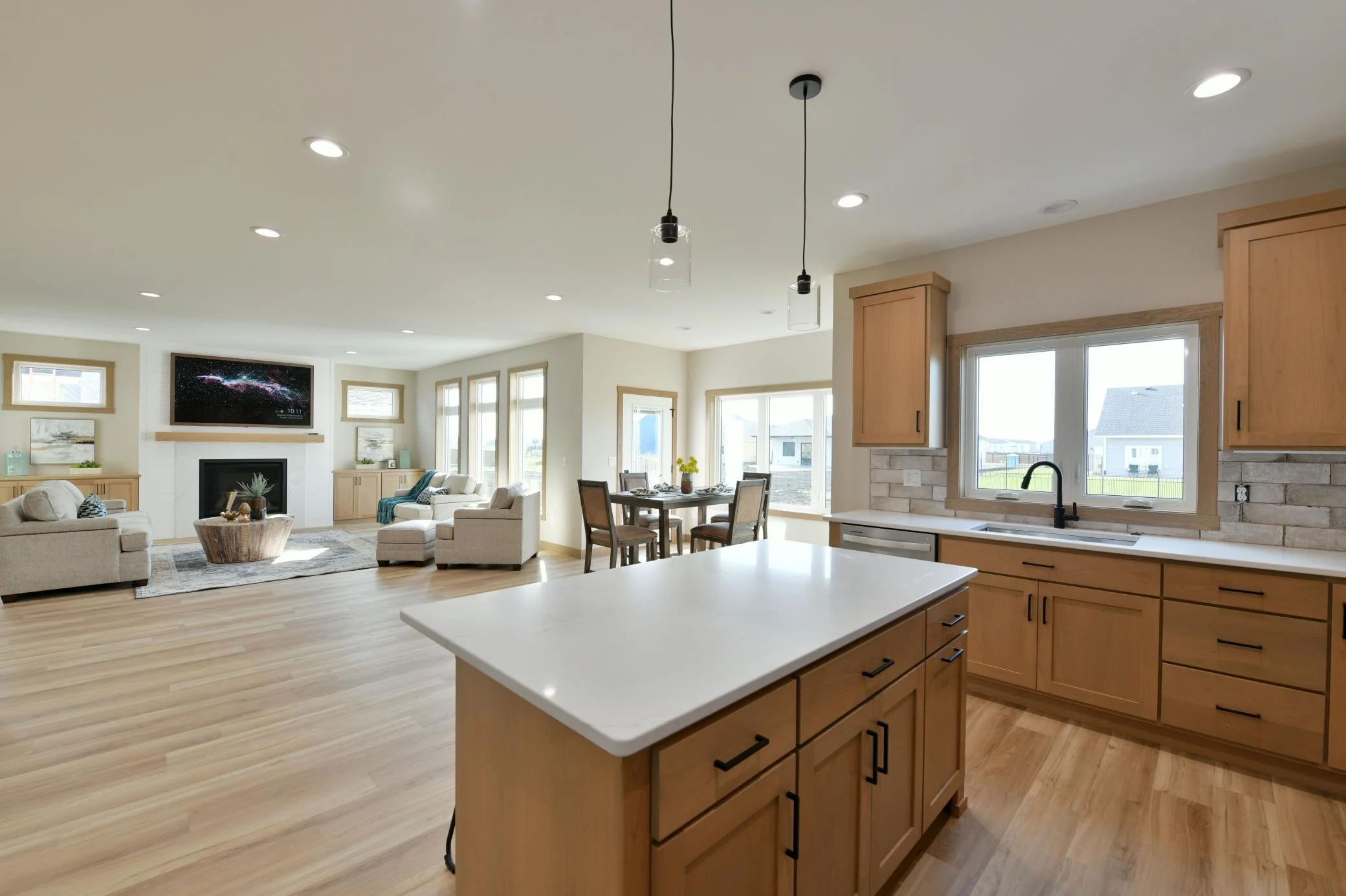 3154ArcherPl Kitchen TaraFontaineRealtor.jpg
