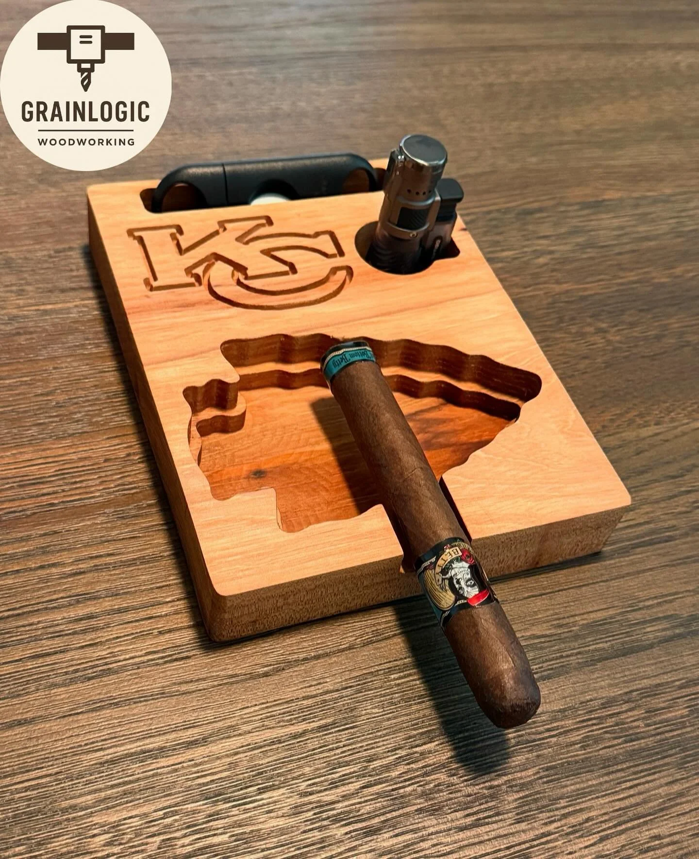 Custom cigar ash tray has been delivered! We will have more of these over the next few days with a few different designs available in Walnut and Maple. #cncrouter #cigar #woodworking