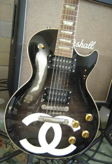 Gorgeous Guitar.jpeg