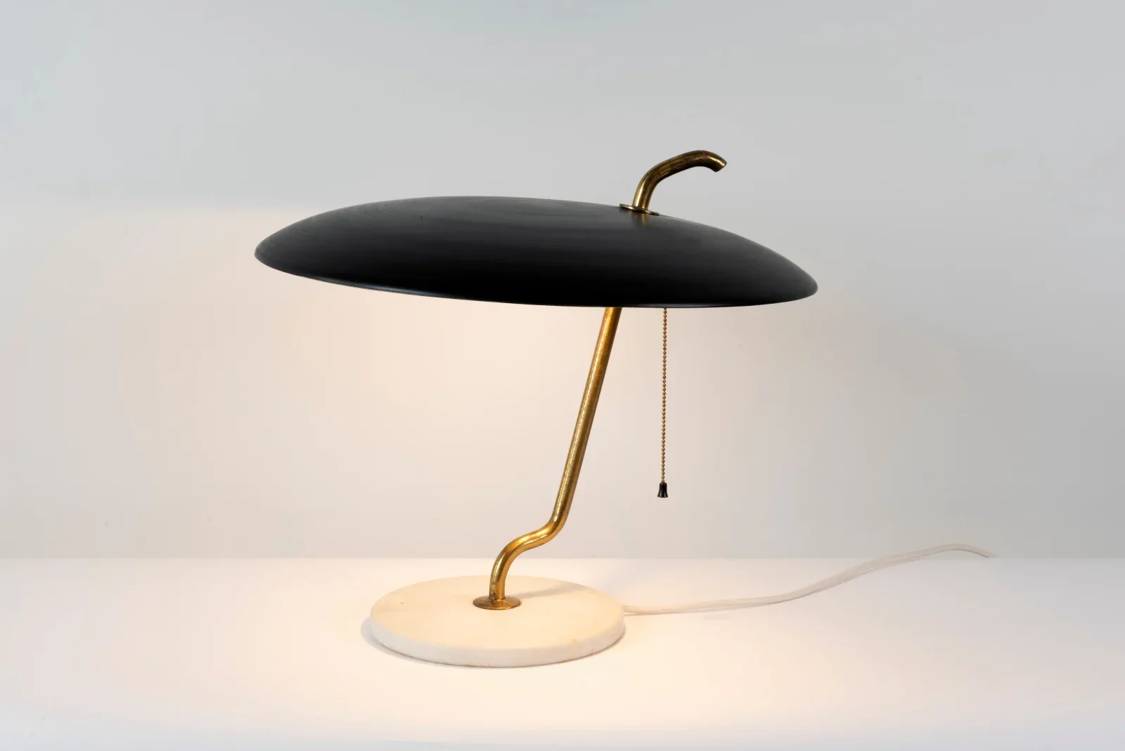 gokelaere-robinson-gino-sarfatti-table-lamp-ca.-1950.webp