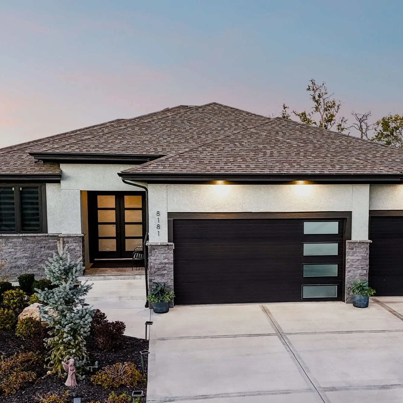 This stunning home in Lenexa goes live this Thursday! Come see us in person this Saturday &amp; Sunday (November 8 &amp; 9), 1-3 pm for an OPEN HOUSE at 8181 Valley Rd., Lenexa, KS 66220

Built by @donjulianbuilderskc 
3-Years YOUNG and well loved by