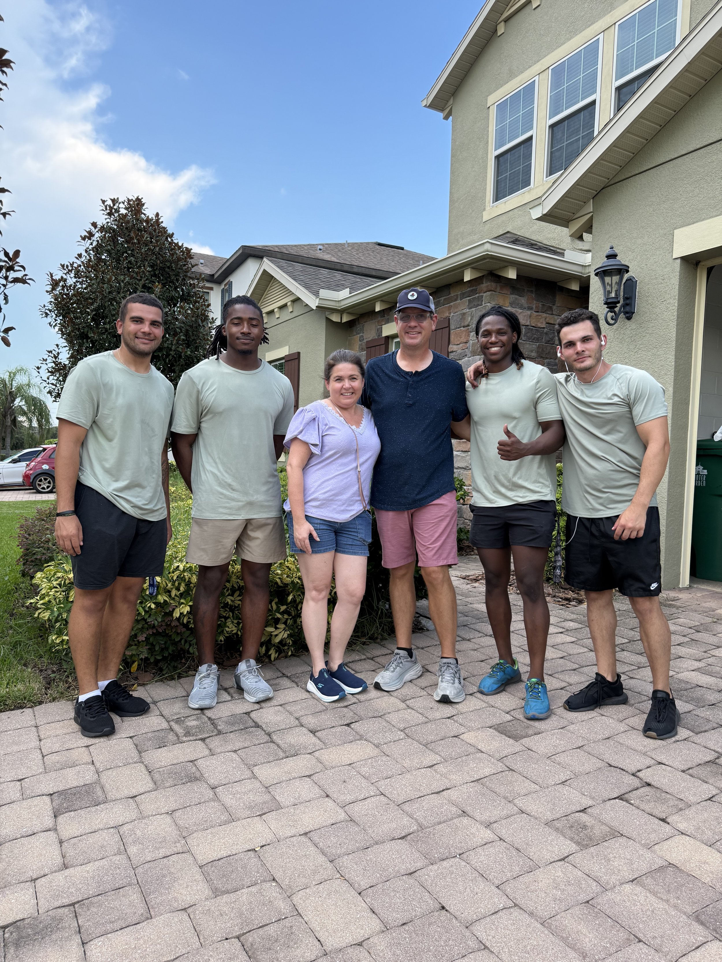 The Ultimate Guide to Luxury Movers in Golden Oak, Orlando: Relocating Inside the Disney Bubble