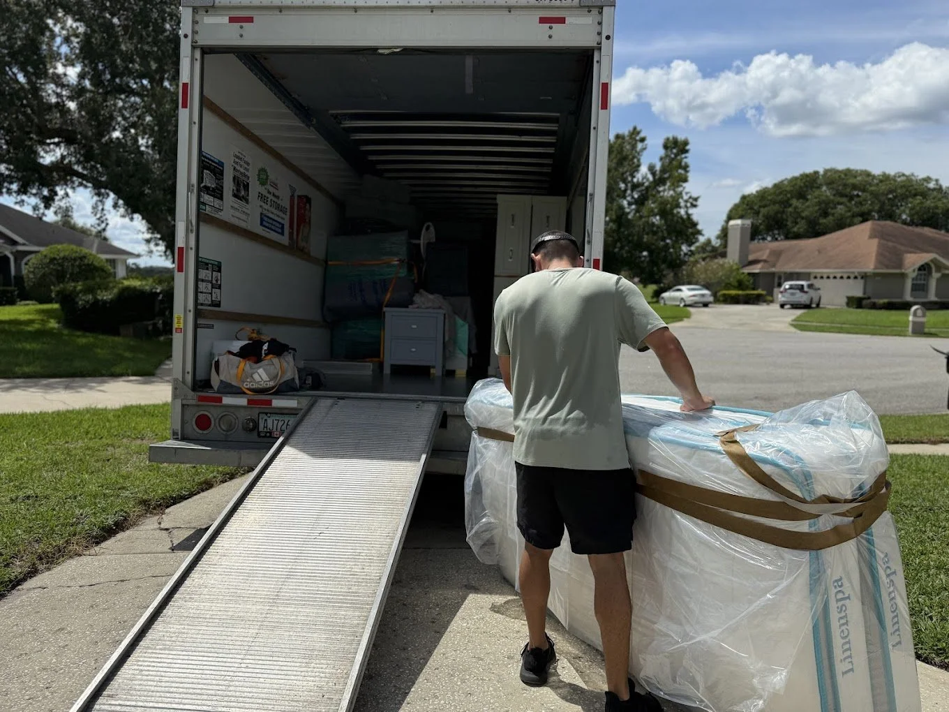 The Ultimate Guide to Senior Movers in Belle Isle, Orlando: Retiring on the Lake Without the Heavy Lifting