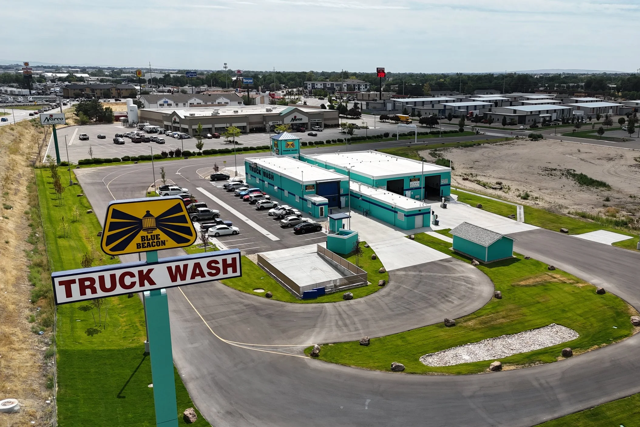 A picture of concrete flatwork and paving done by a concrete contractor near Boise, Idaho