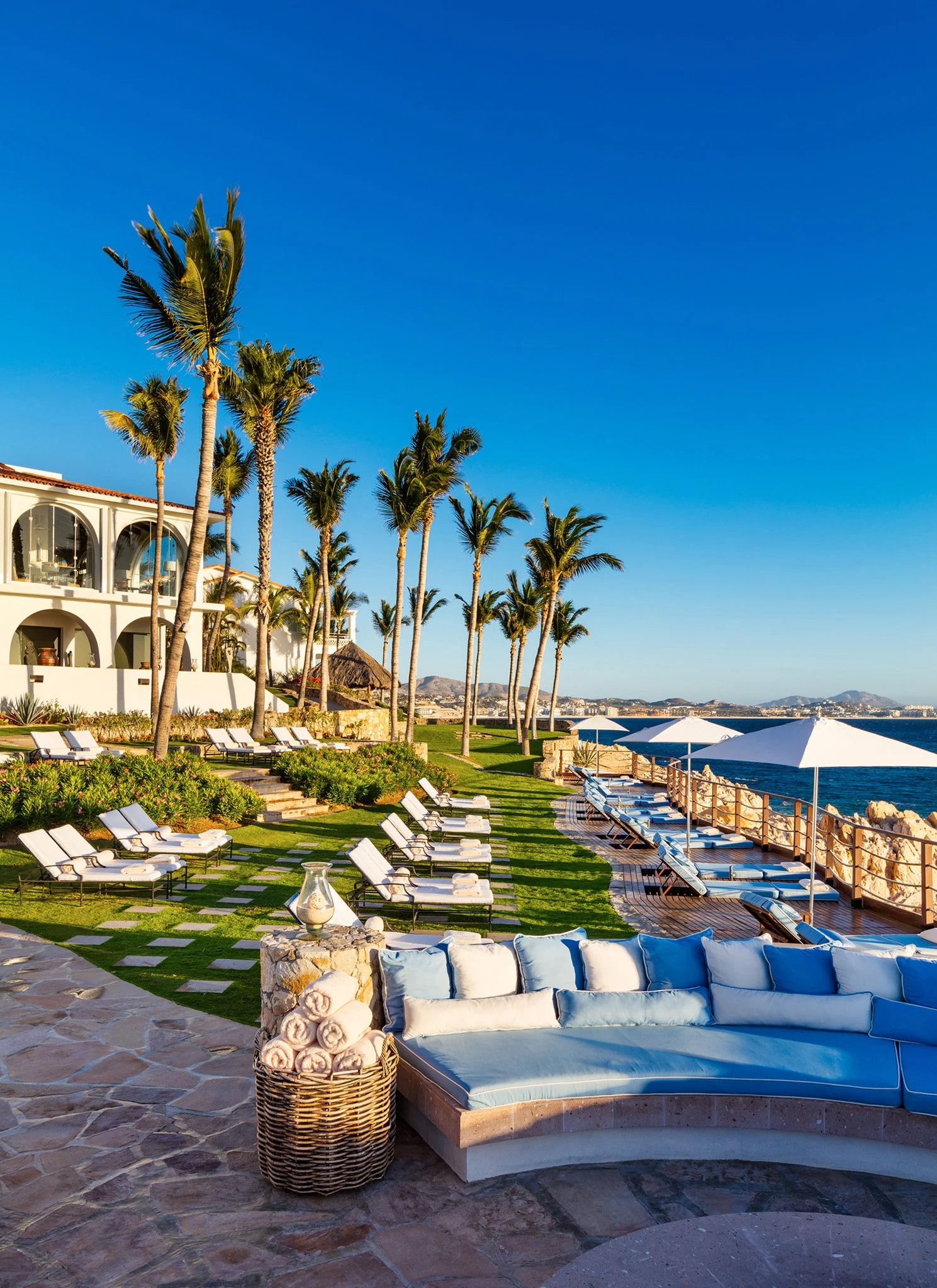 OneOnly_Palmilla_Exterior_VistaPool_001.jpg